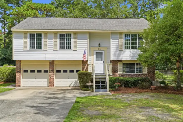 210 White Boulevard, Summerville, SC 29483
