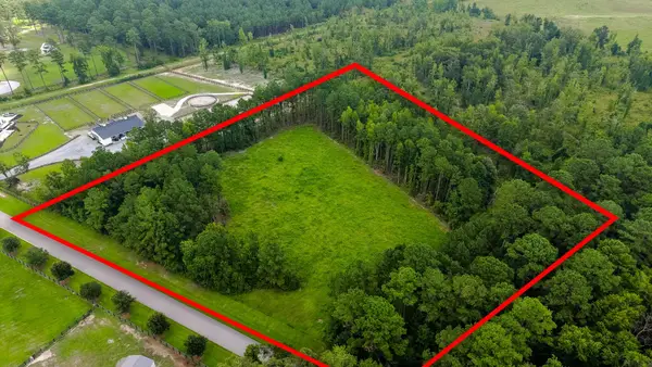 18 Bradley Pasture Way, Ravenel, SC 29470