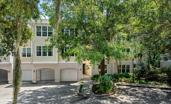 60 Fenwick Hall Alley #Apt 912, Johns Island, SC 29455