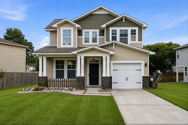222 Oglethorpe Circle, Moncks Corner, SC 29461