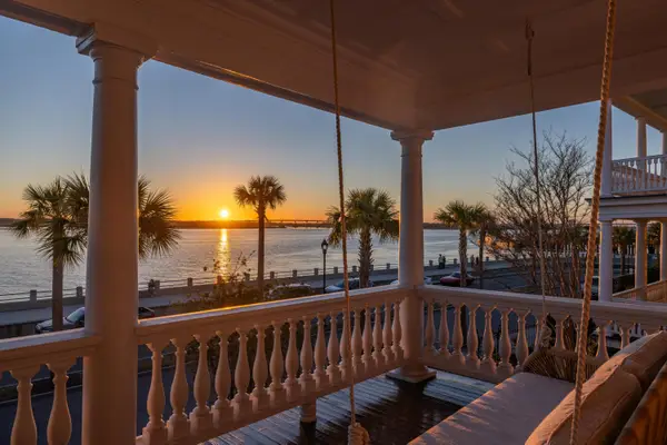 104 Murray Boulevard, Charleston, SC 29401