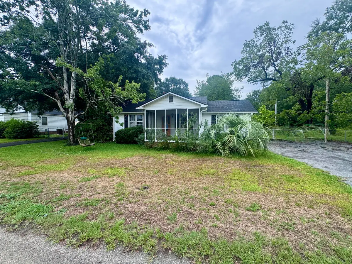 103 E Elmwood Street, Andrews, SC 29510 - #1