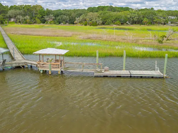 8775 Peters Point Road, Edisto Island, SC 29438