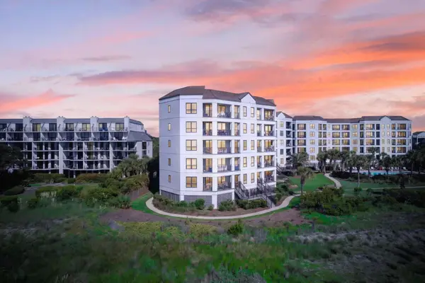 8000 Palmetto Drive #301, Isle of Palms, SC 29451