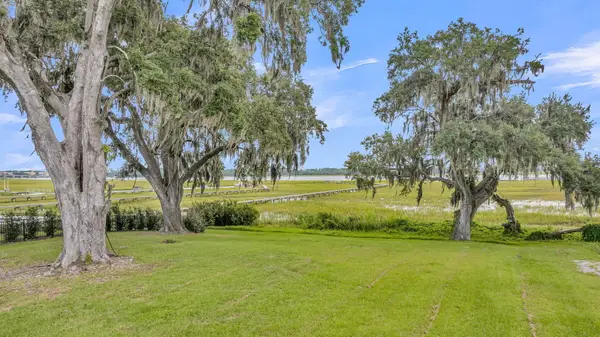 4033 Kaolin Street, Charleston, SC 29407