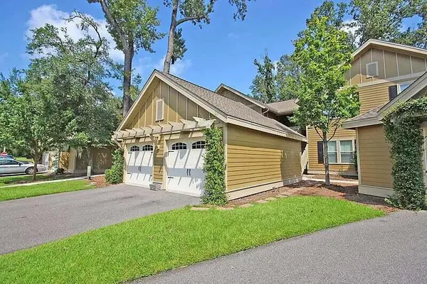 5508 Colonial Chatsworth Circle, North Charleston, SC 29418
