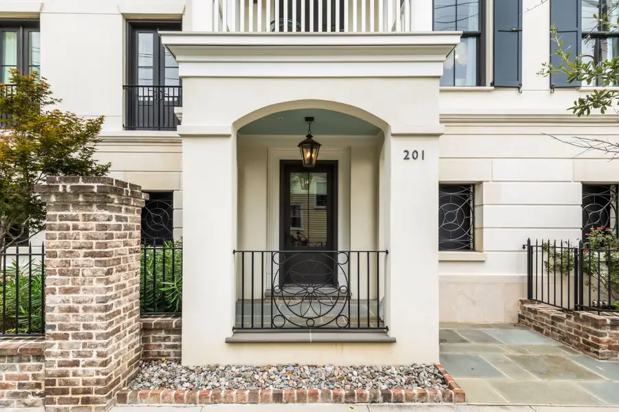 31 Smith Street #201, Charleston, SC 29401 - #3