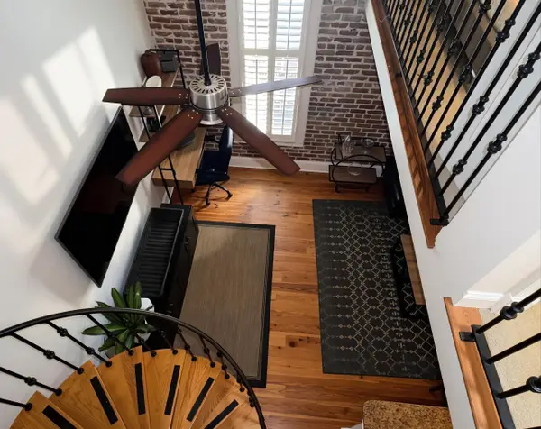 377 King Street #Unit 203, Charleston, SC 29401