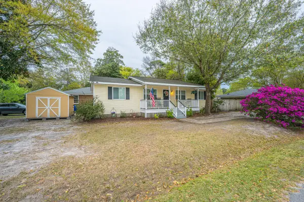 1240 Camellia Road, Charleston, SC 29407