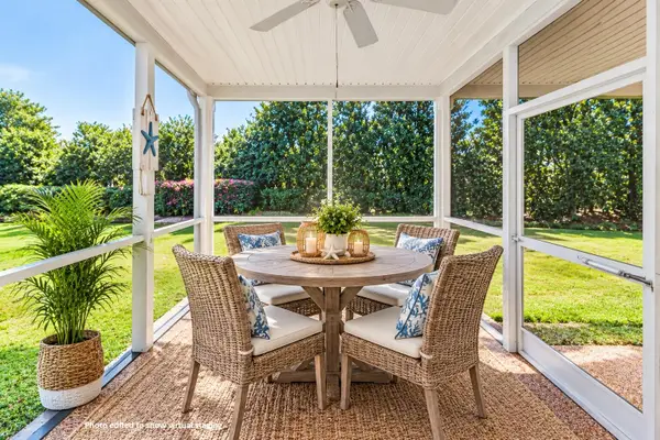 477 Eastern Isle Avenue, Summerville, SC 29486