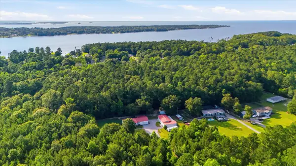 690 Lannie Lane, Moncks Corner, SC 29461