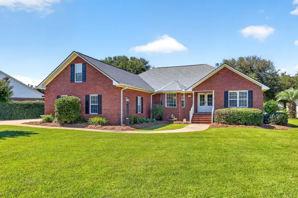 25 Plantation Drive, Manning, SC 29102