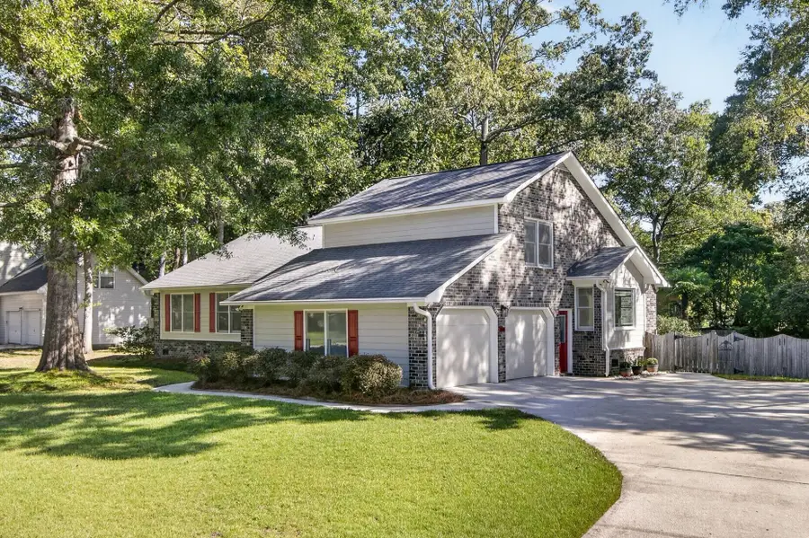 601 Essex Drive, Summerville, SC 29485 - #2