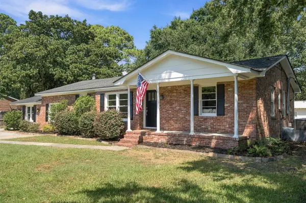 1052 Harbor View Road, Charleston, SC 29412