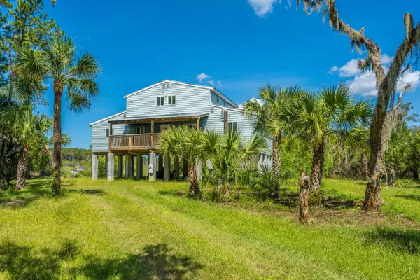 3255 Lowtide Lane, Edisto Island, SC 29438