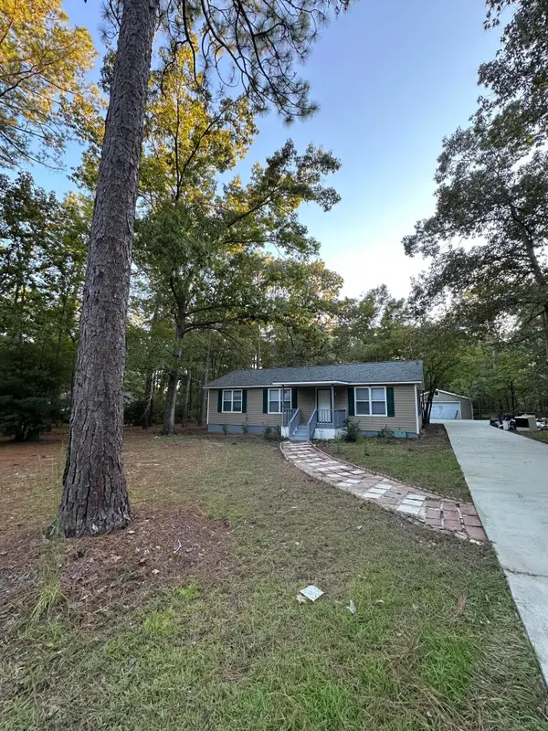 1303 Cleveland Street, Elloree, SC 29047