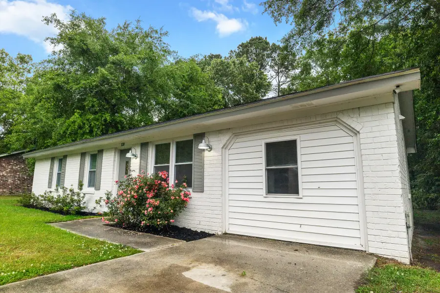 120 Lisa Drive, Summerville, SC 29485 - #3