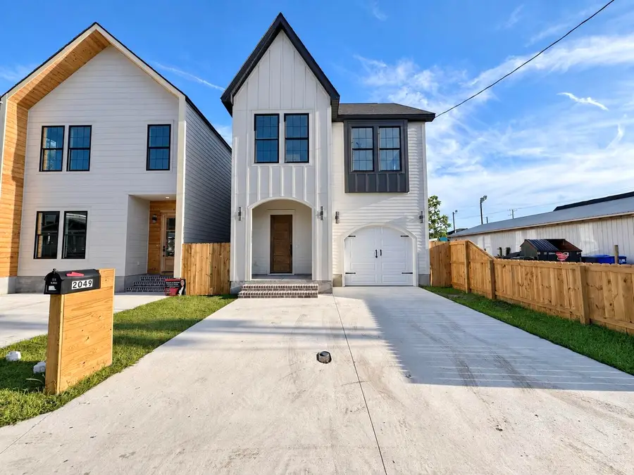 2049 Delaware Avenue, North Charleston, SC 29405 - #2