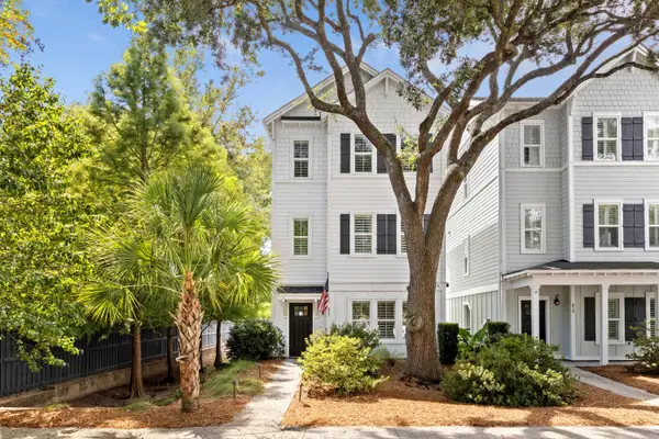 977 Warrick Oaks Lane, Mount Pleasant, SC 29464