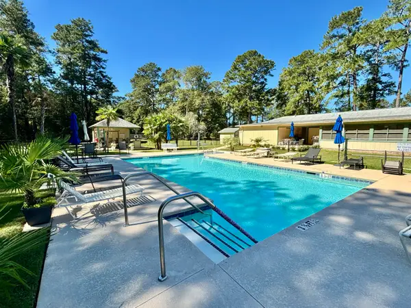 7 Thomas Walter Circle #Right Side, Santee, SC 29142