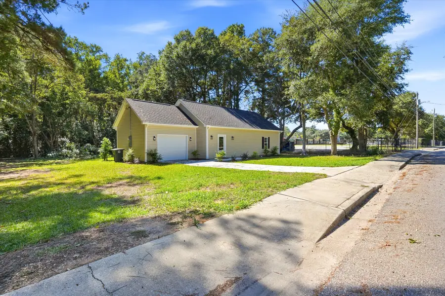 730 Anderson Street, Kingstree, SC 29556 - #2