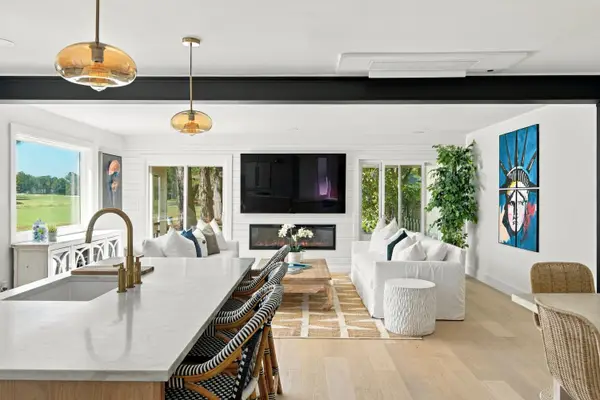 801 Ventura Place, Mount Pleasant, SC 29464