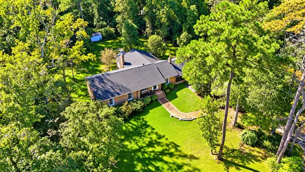 208 E Carolina Avenue, Summerville, SC 29483