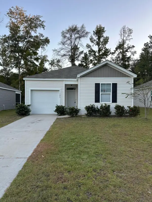 106 Valley Row, Summerville, SC 29483