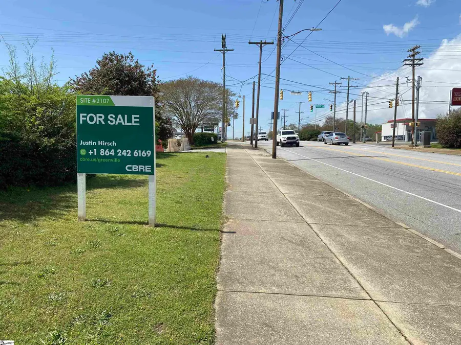 375 W Main Street, Spartanburg, SC 29301 - #3