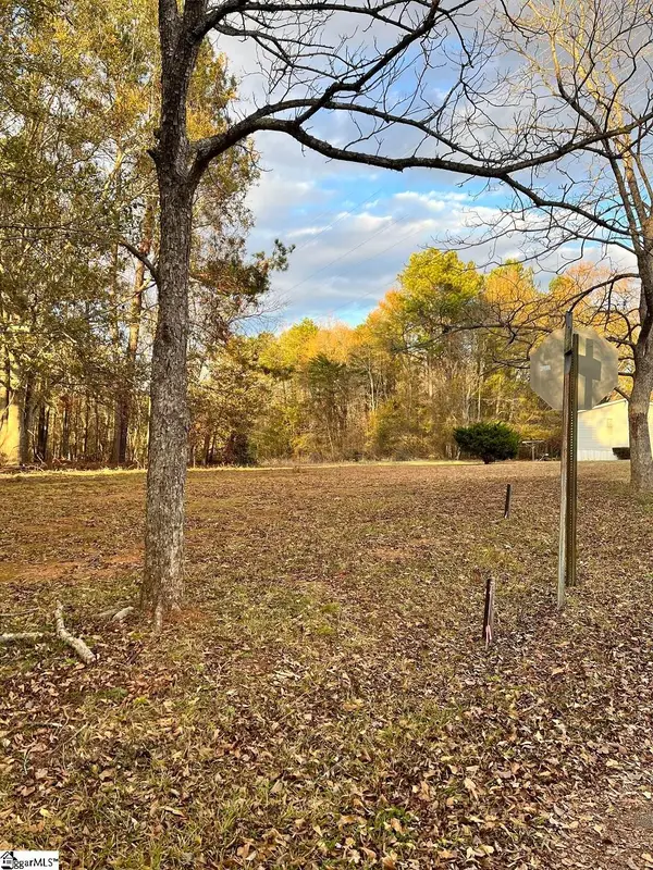 101 Foster Circle, Chesnee, SC 29323