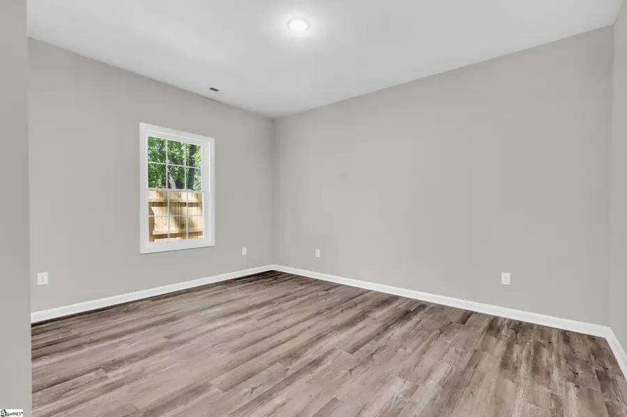 180 W Griffith Street, Woodruff, SC 29388 - #3