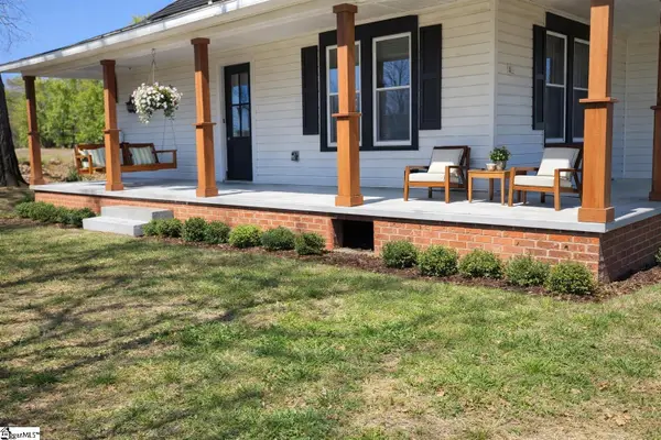 202 Arrowood Branch Road, Chesnee, SC 29323