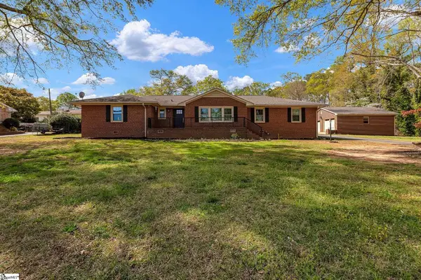 108 Pine Road, Laurens, SC 29360