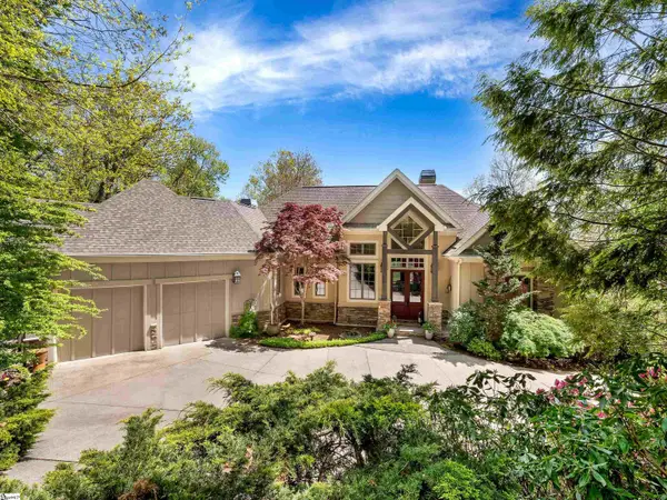 11 Moss Falls Lane, Landrum, SC 29356