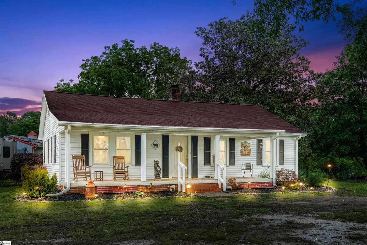 4961 221 Hwy S, Laurens, SC 29360 - #1