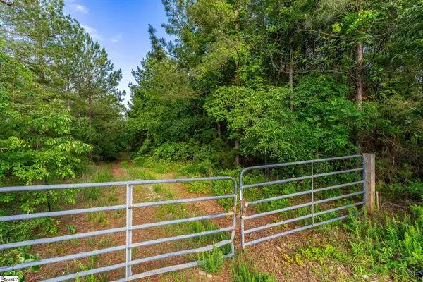 11277 Highway 221 S, Waterloo, SC 29384