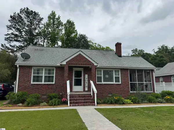 422 E Savannah Street, Calhoun Falls, SC 29628