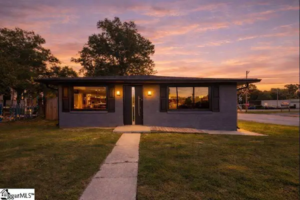 327 W Main Street, Clinton, SC 29325