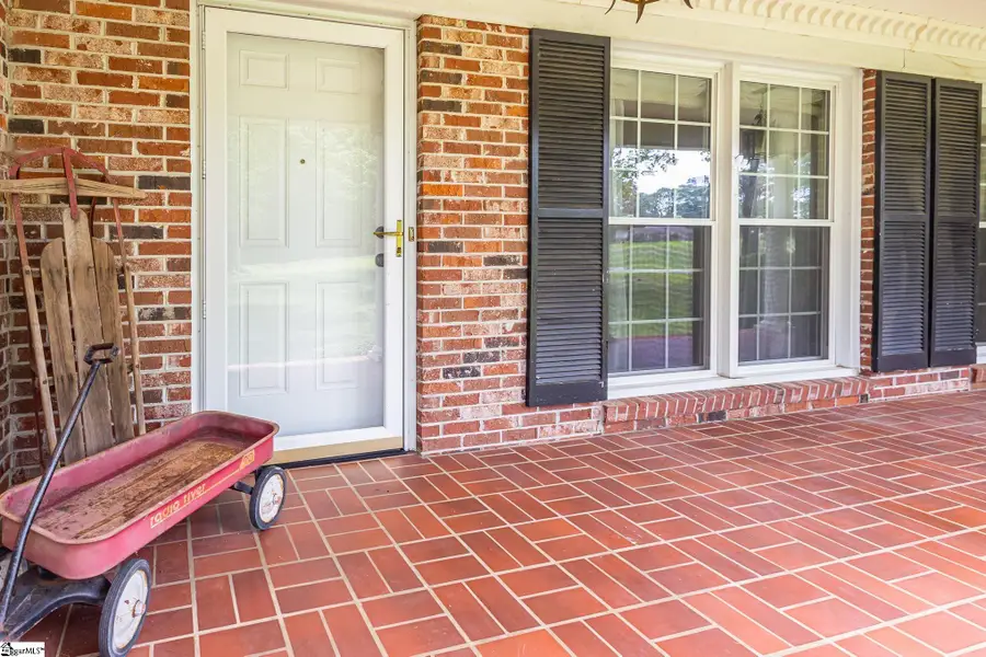 419 Ridge Drive, Laurens, SC 29360 - #2