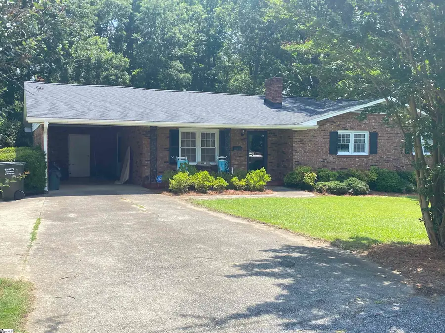 7 Carlisle Drive, Honea Path, SC 29654 - #2