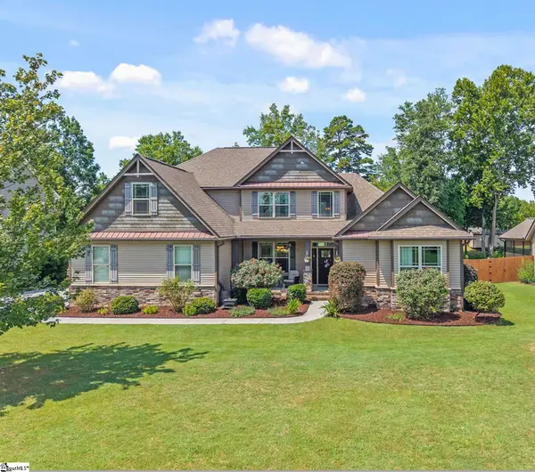 10 Meadowgold Lane, Greer, SC 29651