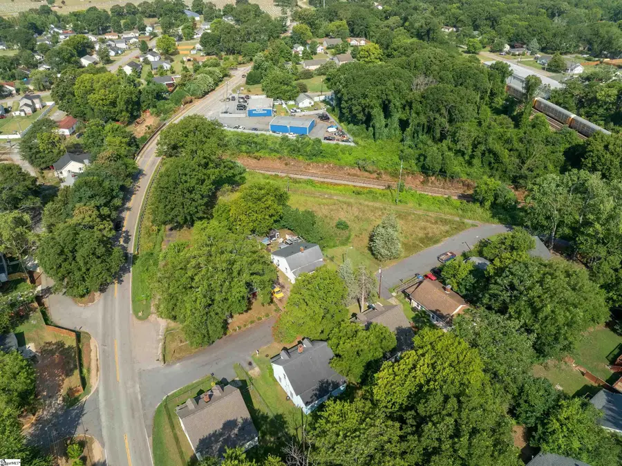 1 Bryant Street, Greenville, SC 29611 - #2