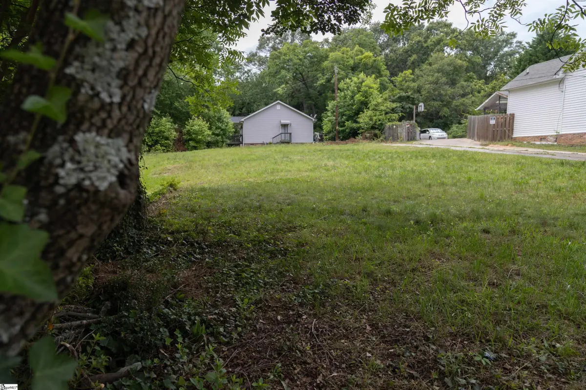 305 N Maple Street, Simpsonville, SC 29681 - #1