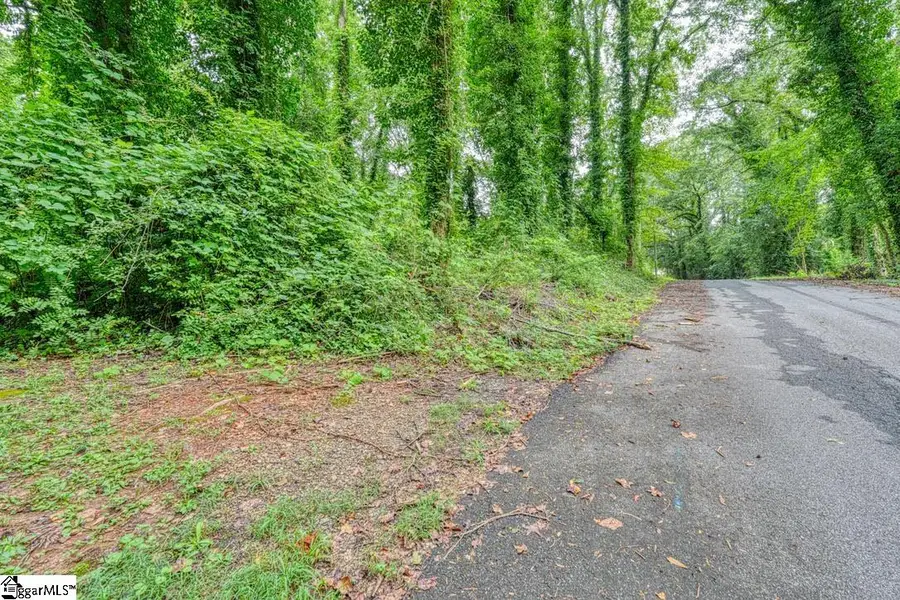 530 Wildwood Drive, Spartanburg, SC 29306 - #2