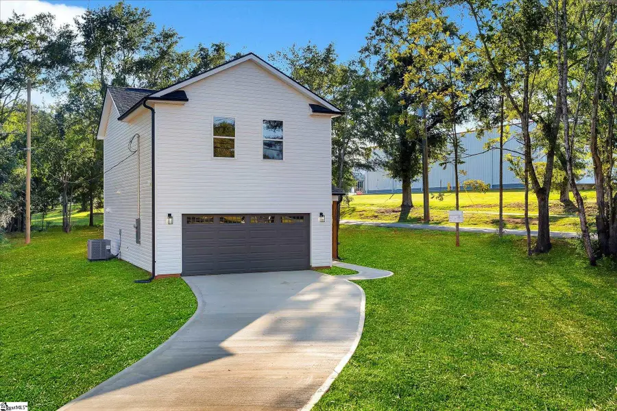 1129 Old Spartanburg Highway, Wellford, SC 29385 - #3