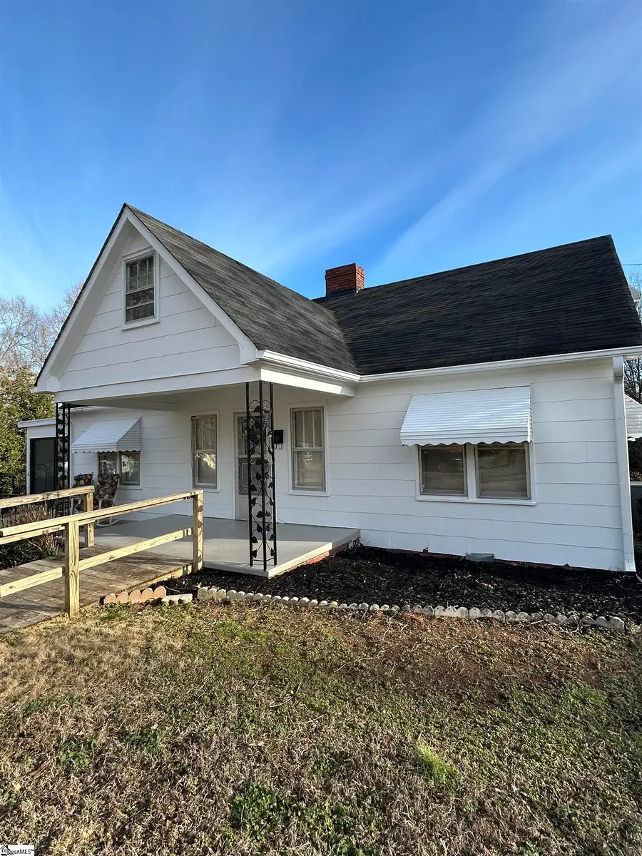 304 Stutts Avenue, Union, SC 29379 - #2