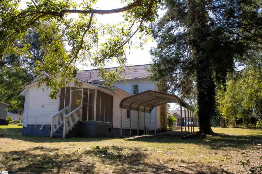 340 W Peachtree Street, Woodruff, SC 29388 - #2