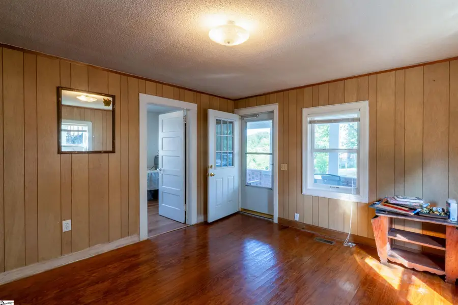 301 Lee Street, Pickens, SC 29671-2591 - #3
