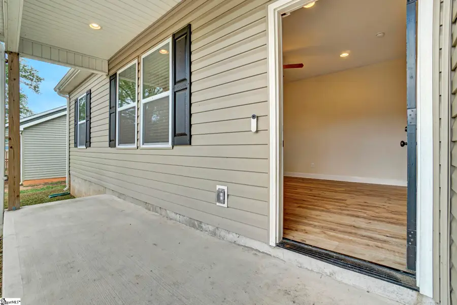 305 Saluda Street, Belton, SC 29627 - #2