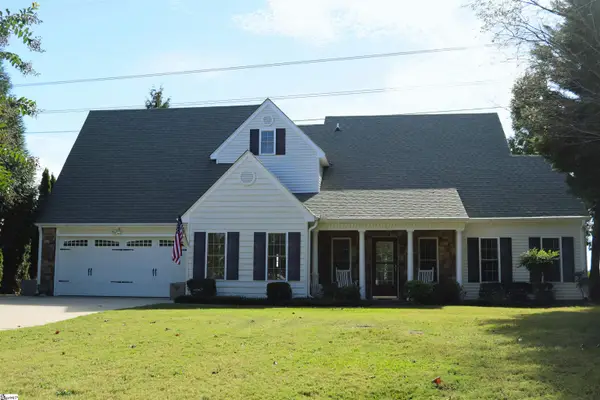 192 Walker Point, Seneca, SC 29672